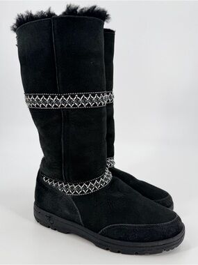UGG Australia Sundance Revival Black Womens Boots 5605 BLK Size 8